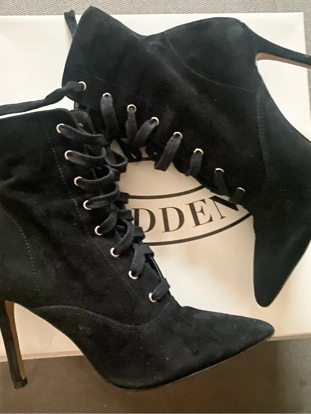 Steve Madden Black Suede Lace-Up Heeled Ankle Boots